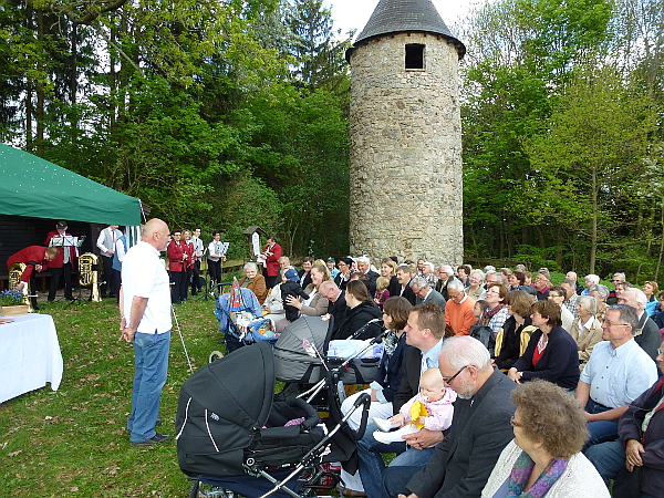 2013_Wartefest Eröffnung am Turm mit W. Geislerklein