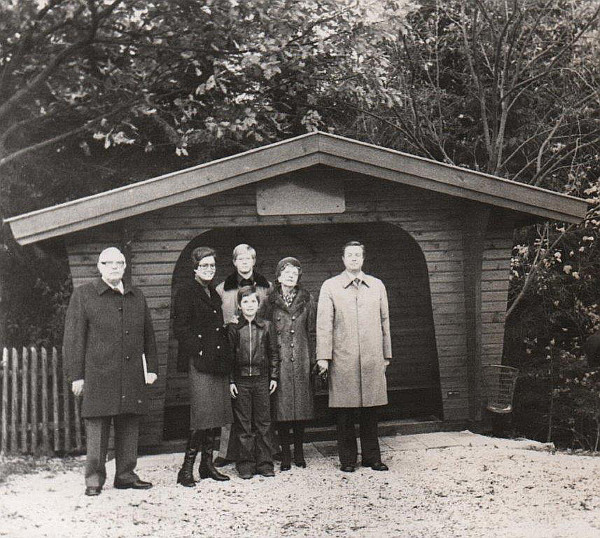 links Otto Stollberg ( Bruder v. Wilhelm Stollberg ) Erdmuthe Stollberg, Thorsten u. Arndt Stollberg ,Käthe Stollberg,Friedrich Wilhelm Stollberg